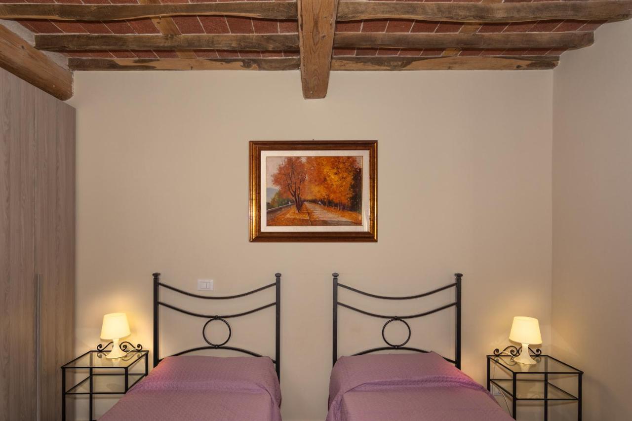 Art Gallery B&B Vorno Luaran gambar